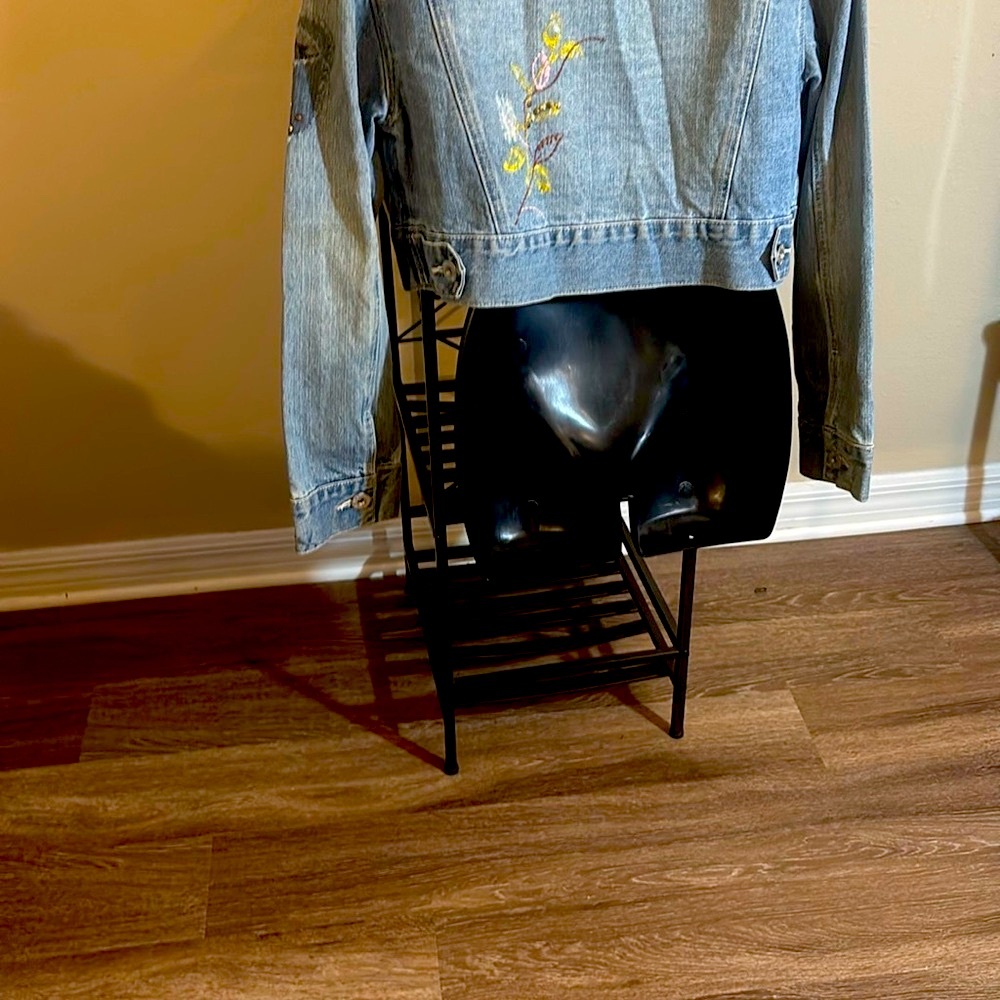 Vanilla Jeans Women’s Blue Cropped Jean Jacket with Classic Collar New no Tag - Picture 6 of 8